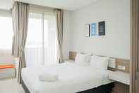 Bedroom Cozy Studio Paddington Heights Apartment near Alam Sutera By Travelio