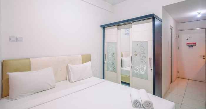 Kamar Tidur Simply Studio Apartment at Tamansari Skylounge By Travelio