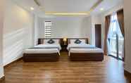 Bedroom 7 Crown Dalat Hotel 