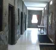 Common Space 3 Bening Guest House Ambulu