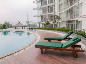 Kolam Renang 4 Fully Furnished Studio at Majestic Point Serpong Apartment By Travelio