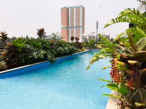 Kolam Renang 4 Spacious and Luxurious Apartment 2BR Tuscany Residence BSD By Travelio