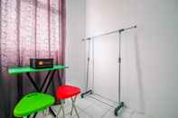 Lobi Beautiful and Cozy Studio at Gunung Putri Square Apartment By Travelio