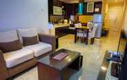 Sảnh chờ 3 2BR Apartment at FX Residence Sudirman with Fantastic View By Travelio