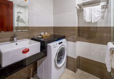 In-room Bathroom 7 7 Seven Sea Villa
