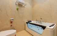 In-room Bathroom 7 Cam Binh Hotel