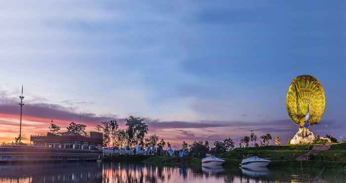 Exterior Monterey Park Resort