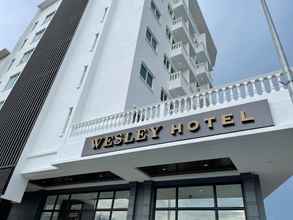 Exterior 4 Wesley Hotel