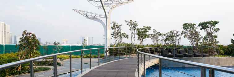 Lobi Elegant Studio with City View at West Vista Apartment By Travelio