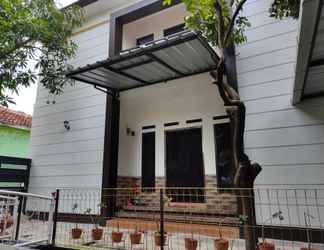 Exterior 2 CEU ATIH HOMESTAY SYARIAH