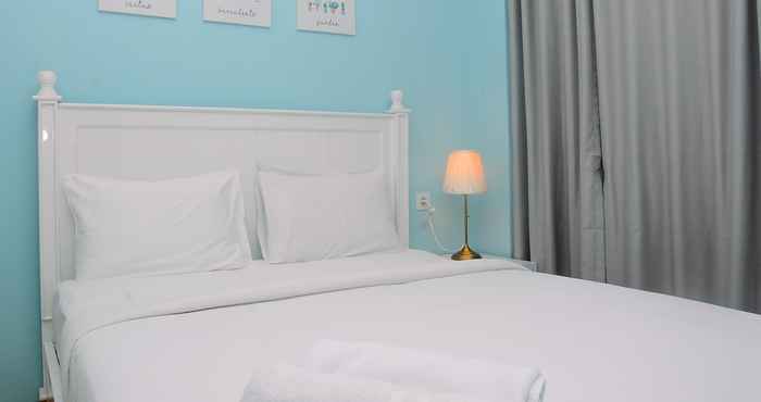 Kamar Tidur Relaxing and Comfy Studio at Tifolia Apartment By Travelio