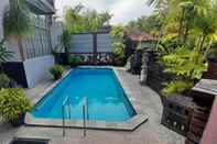 Swimming Pool Pondok Gajah