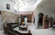 Entertainment Facility 2 Ambarosed Homestay Syariah by Innapps