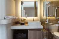 In-room Bathroom W Home Benhil