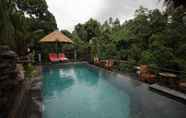 Swimming Pool 3 Bayu House and Villas