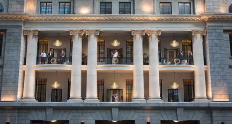 Bangunan 2 QT Singapore