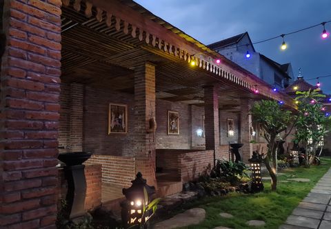 Restaurant Pringgondani DVD Pare Resto, Kost, and Homestay Syariah