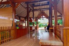 Lobby Pringgondani DVD Pare Resto, Kost, and Homestay Syariah