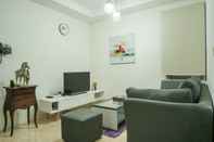 Ruang untuk Umum Luxury Design Apartment 1BR at L'Avenue near Pancoran By Travelio