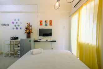 Common Space 4 New Room Studio Apartment at Green Pramuka By Travelio