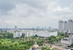 Atraksi di Area Sekitar 7 Comfy Studio with Modern Design Apartment at Paramount Skyline By Travelio