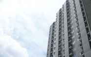 Bangunan 7 Fully Furnished Modern Minimalist 2BR Apartment at Puri Park View By Travelio