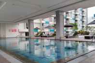 Swimming Pool Relaxing and Elegant Studio Apartment H Residence By Travelio