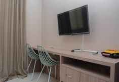 Common Space 2 New Furnished Apartment at Studio Maple Park By Travelio