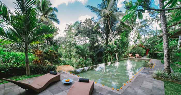 สระว่ายน้ำ Villa Rimba Ubud 