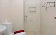 In-room Bathroom 3 Cozy and Brand New at 2BR Woodland Park Residence Apartment By Travelio