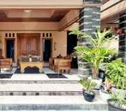 Lobby 2 Ndalem Gendhis Villa