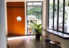 Lobby 2 Tengah Tengah