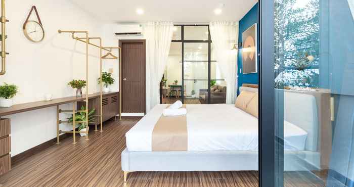 Phòng ngủ Cozrum Smart - First Target Hotel