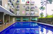 Swimming Pool 5 Simply and Strategic Studio Sunter Park View Apartment By Travelio