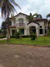 Luar Bangunan 4 Villa Lippo Carita Admiral Irman