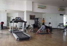 健身中心 7 Elegant 2BR with Working Room at The Lavande Residences Apartment By Travelio