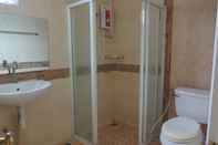In-room Bathroom Matini Residence