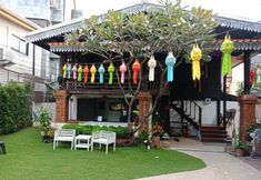 ロビー 2 Moon Pie House