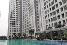 수영장 Comfort Studio at M-Town Residence Apartment By Travelio