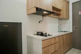 Common Space 4 Comfort Studio near British School at Emerald Bintaro Apartment By Travelio