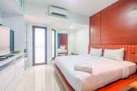 Bedroom Comfort Studio Apartment at Tamansari Sudirman By Travelio