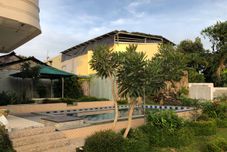 スイミングプール Villa Green Warrior