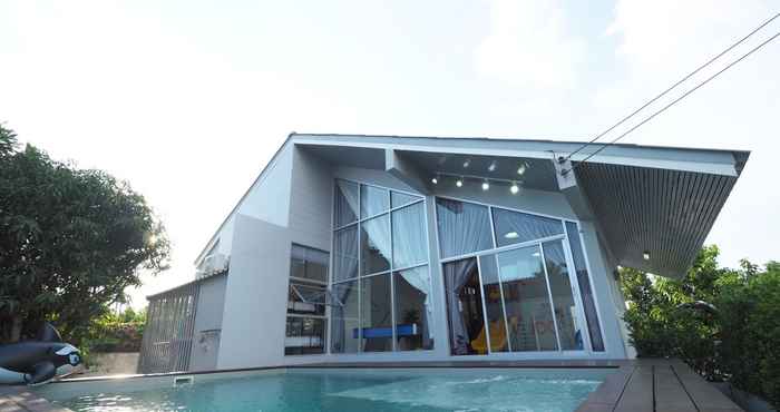 Kolam Renang Private Pool★3 BR 13 Persons★