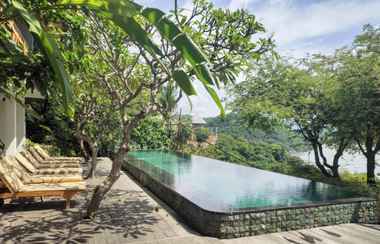 Swimming Pool 2 Bayview Gardens Hotel