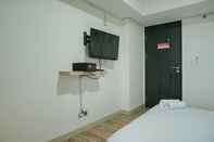 Ruang Umum Homey Studio near Airport at Sentraland Cengkareng Apartment By Travelio