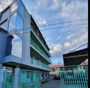 Luar Bangunan 3 RedDoorz Hostel near Hundred Island National Park