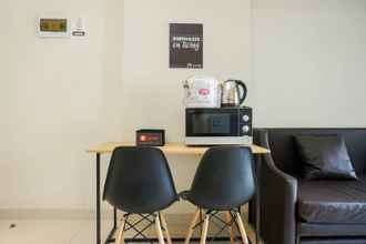 Common Space 4 Strategic 2BR near Mangga Dua and Ancol at Elpis Apartment By Travelio