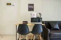 Common Space Strategic 2BR near Mangga Dua and Ancol at Elpis Apartment By Travelio