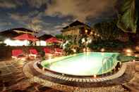Swimming Pool Hotel Segara Agung