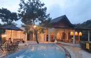 Kolam Renang 7 Villa Stella - semi outdoor bath with Amazing View